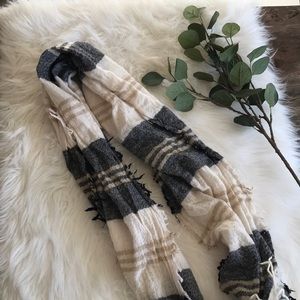 Madewell Tan, white, and black fringe scarf